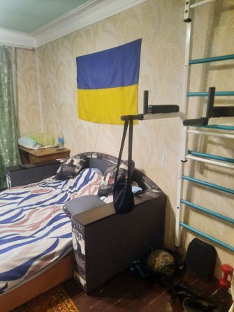 Продам,3-х комнатную Сталину,район 2-я децкая больница! - фото 1