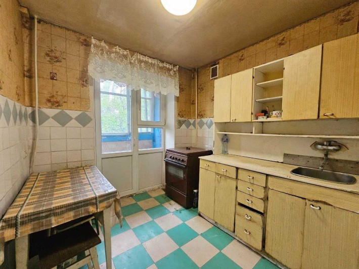 Продается 4-комн. квартира, пр. Университетский (Гагарина) - фото 1
