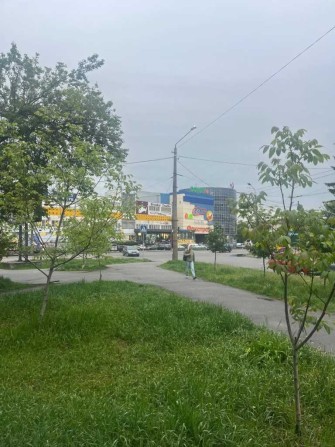 Простора 3к квартира  в чудовій локації  під ремонт і ваші ідеї! 21302 - фото 1