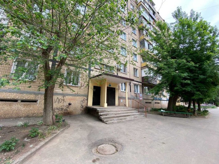 Продаётся 3-комн. квартира по ул. 200 лет Кривому Рогу - фото 1