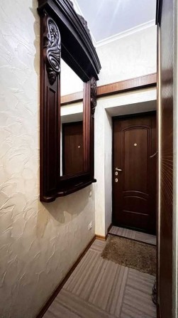 > Продається 2-кімнатна квартира біля 2-ї школи! - фото 1