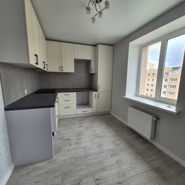 Продаж 2к квартири пр-т Перемоги  з новим ремонтом - фото 1