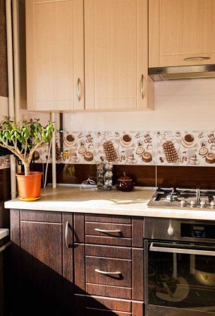Продаж 2к квартири з ремонтом середній поверх! по кільцю ! - фото 1