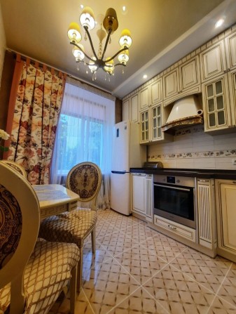 Продаж! Стильна,  шикарна 3х кімнатна Сталінка - фото 1