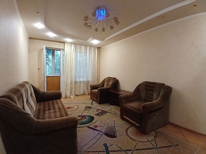 Квартира з ремонтом - фото 1