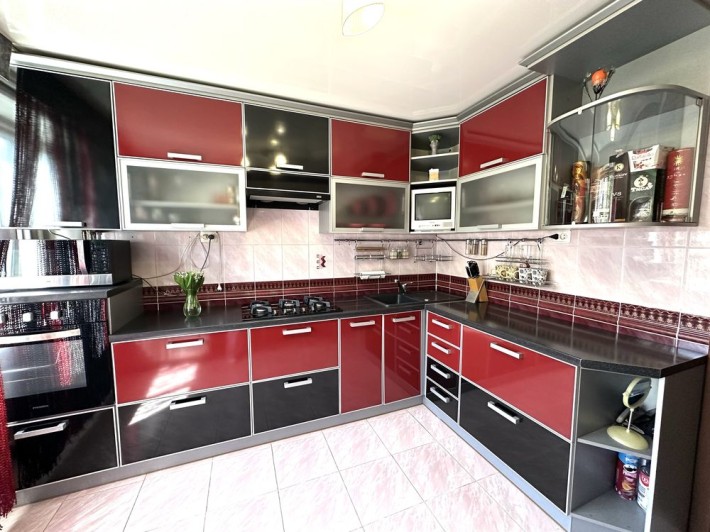 Продам 3-кімнатну квартиру з автономним газовим опаленням - фото 1