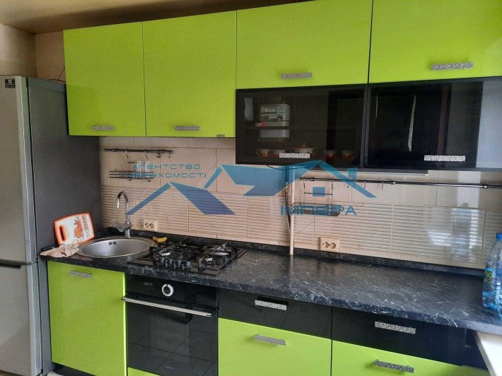 Продам 2к квартиру з ремонтом, середній поверх - фото 1