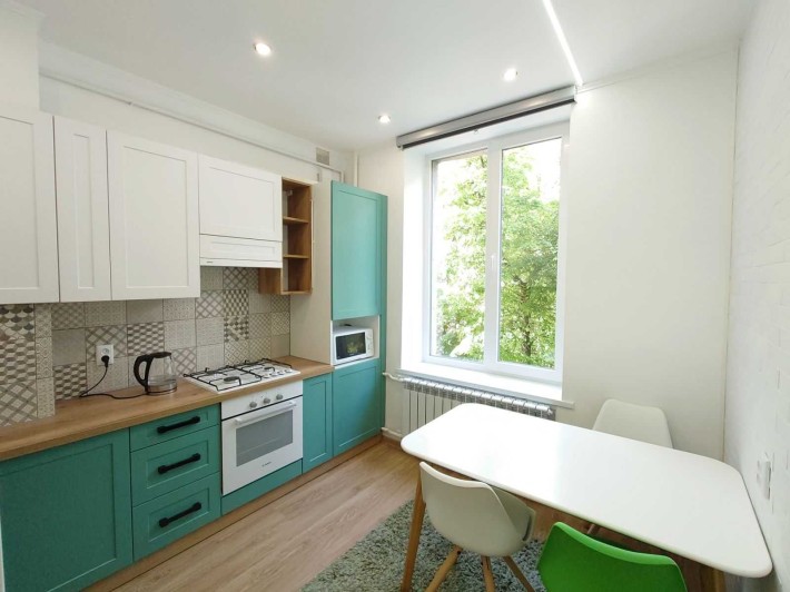 Продаж квартири у Центрі - фото 1