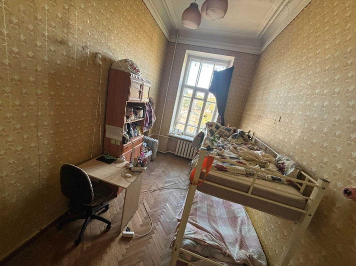 Двокімнатна квартира в колоритному будинку в центрі - фото 1