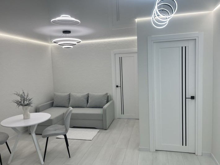 Продаю 3-кімн.Квартиру вул.Смакули8 - фото 1