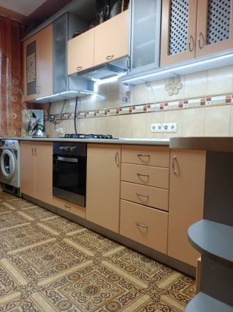 Продам 3 -к квартиру з автономним опаленням - фото 1