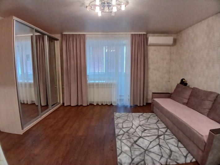 Продаж квартири з ремонтом - фото 1