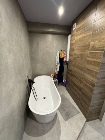 Продам 2-кімн квартиру з меблями та технікою  ( МЖК , Таврійський ) - фото 1
