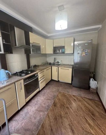 Квартира з 3-х кімнат з  індивідуальним опаленням - фото 1