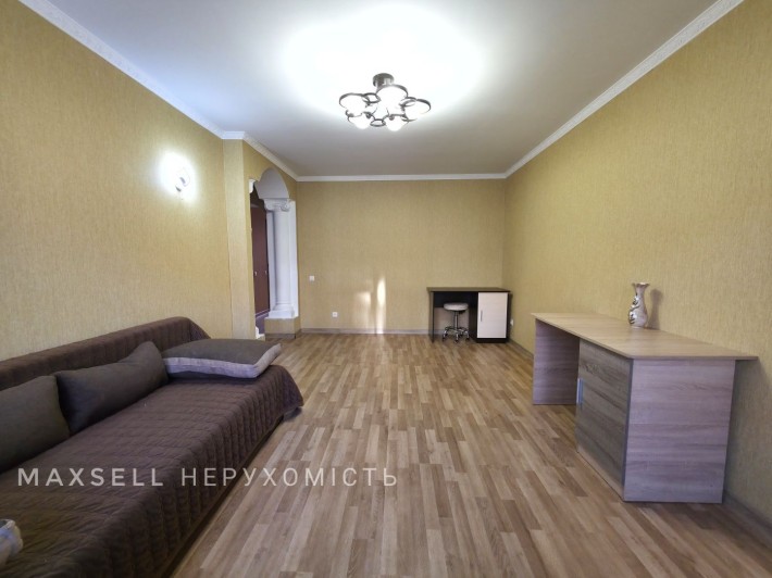 Продам затишну 3-кімнатну квартиру в цегляному будинку - фото 1