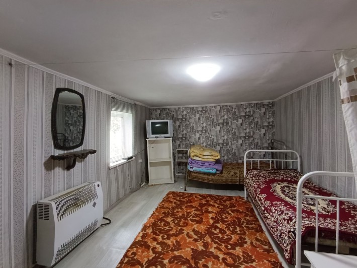 Здається охайне житло р-н Н.Умані для 1-2людей, туалет та вода в дворі - фото 1