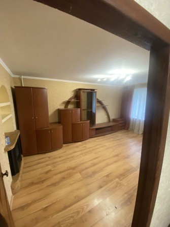 Оренда від власника 3 кімнатна квартира в житловому стані - фото 1