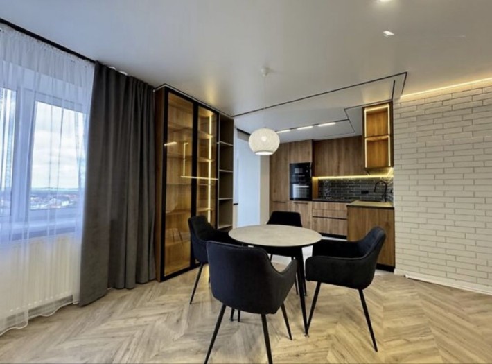 Продаж сучасної квартири в новобудові - фото 1