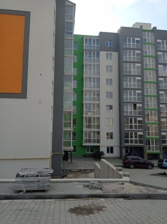 Продається дво кімнатна квартира по близу центру - фото 1