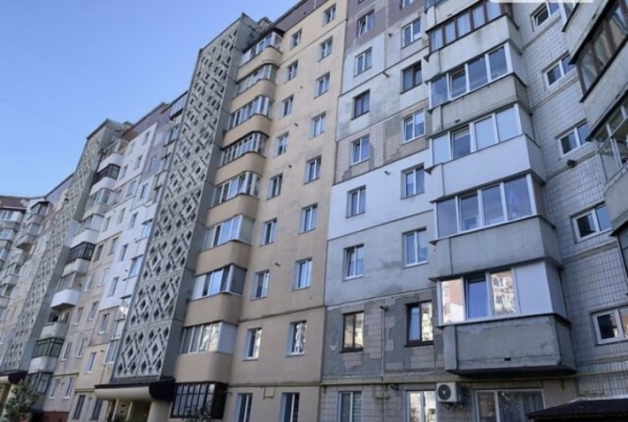 Продається 2-ох км квартира, р-н Бам, вул.15 Квітня - фото 1