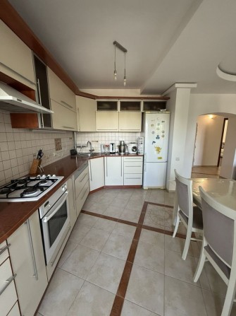 Продаж 3-кімнатної квартири - фото 1