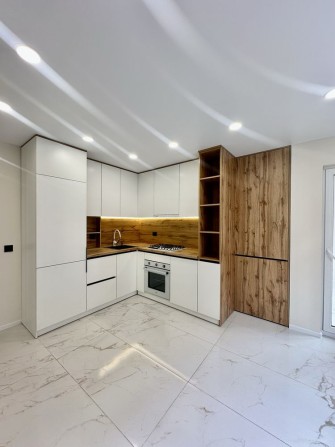 Терміновий продаж, 3км квартира на Дружбі - фото 1