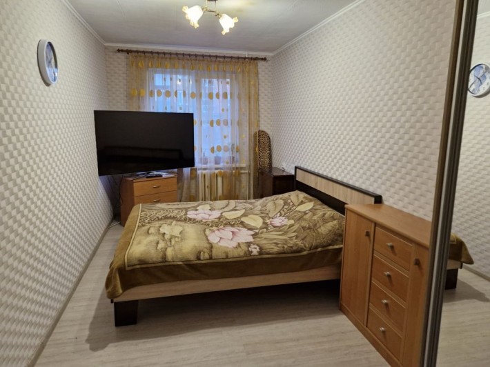 Продаж двохкімнатноі квартири на першому поверсі недалеко від центру. - фото 1