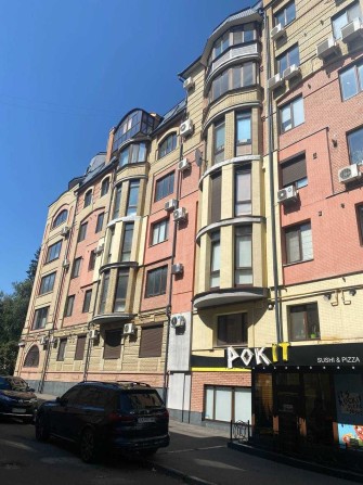 Розкішна  5-ти к.  квартира! Центр міста! Неймовірний вигляд з вікна! - фото 1