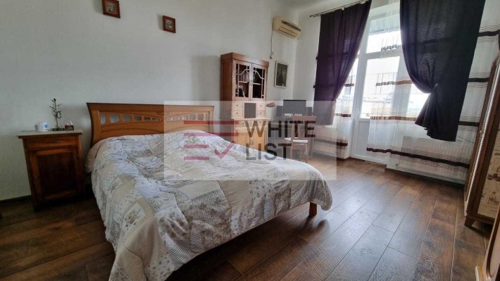 Продаж 3к квартири біля Універститету - фото 1