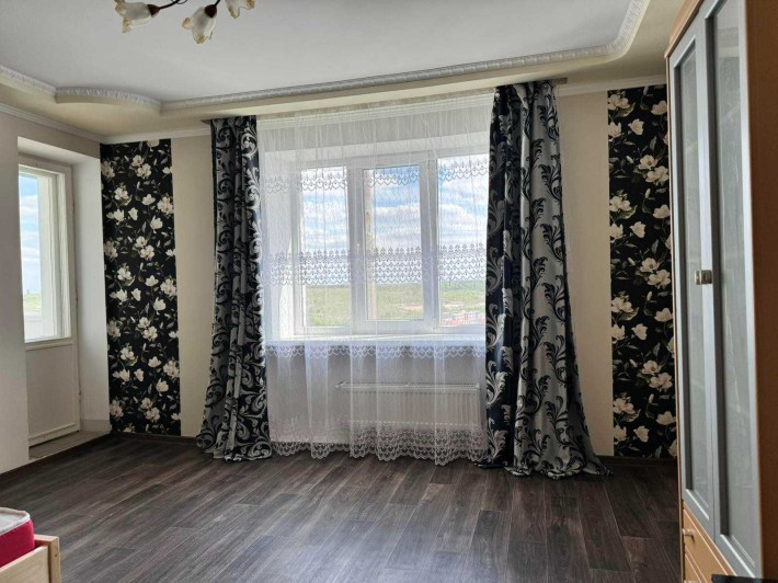 > Продається 2-кімнатна квартира в районі Чайки - фото 1
