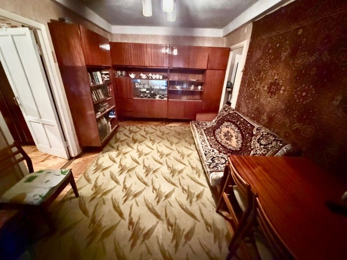 Сдается 3 ком квартира в центре Запорожья на ул. Победы 75 - фото 1