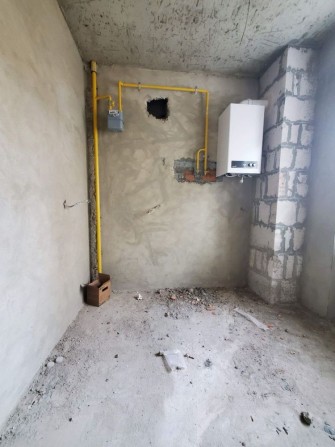 Продам здану 1кімн НОВОБУДОВУ, ЧОРНОВОЛА (КРИШТАЛЕВЕ ОЗЕРО), з балконо - фото 1