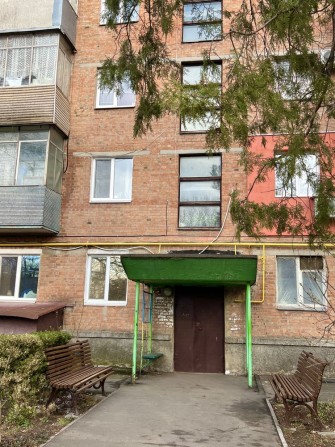 Продаж двокімнатної квартири  в Полтаві + комора - фото 1