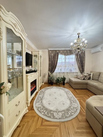 Продаж просторої 3 кімнатної квартири - фото 1