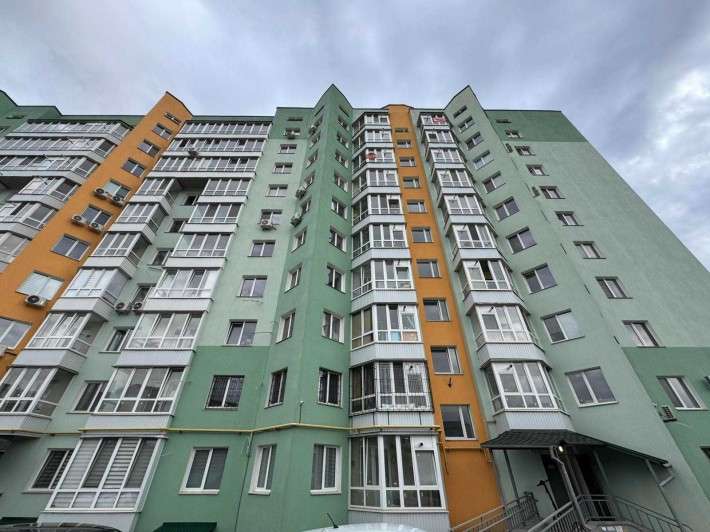 2 кімнатна біля ТРЦ Київ, цегляна новобудова, зданий будинок - фото 1