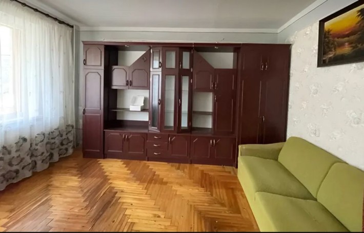 Продаж 3-кімнатної квартири в Ужгороді - фото 1