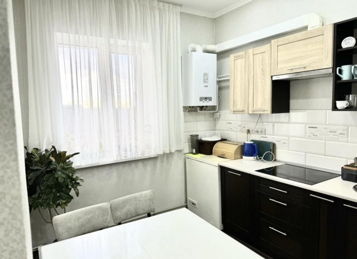 2 кімнатна квартира 60м² з ремонтом і меблями - фото 1
