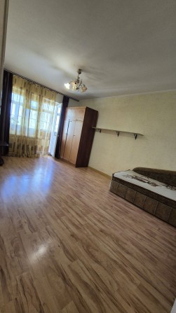 Гостинка в районе большой Таврии, 31,8 м2, заходи и живи! - фото 1