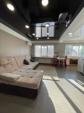 Продам студию 2 комнаты. - фото 1