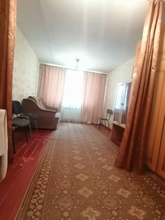 Без комісії. Затишна простора кімната в гуртожитку у Вишневому - фото 1