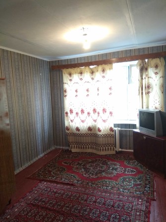Продам кімнату 18 кВ.м в малосімейці, Крюків. Можливий торг! - фото 1