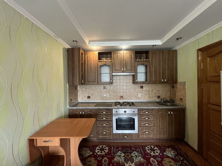 Продам кімнату у гуртожитку, блок на 2 сімʼї - фото 1