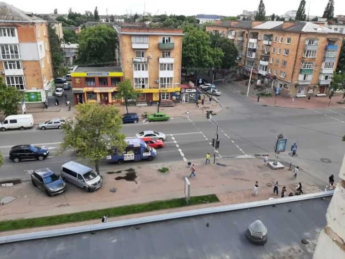 Продаж кімнати в гуртожитку в центрі міста - фото 1
