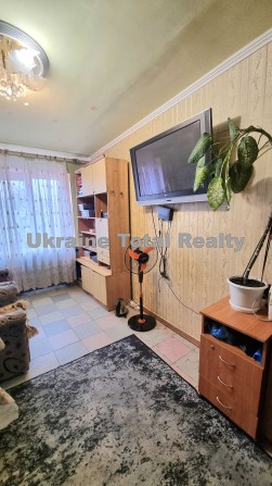 ТЕРМІНОВО! Продаж кімнати 20м2! Ленінградська площа! Вулиця Празька 33 - фото 1