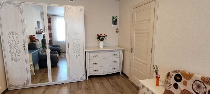Продам чудову кімнату з окремою кухнею, просп. Голосієвський. - фото 1