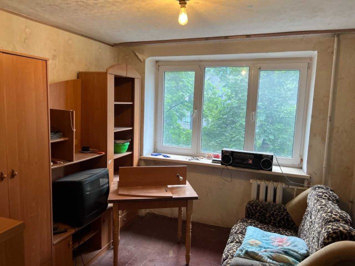 Власник. Продаж 1 кімнати у Гуртожитку 18.1 кв.м. Київ, вул. Мрії 5-Б - фото 1