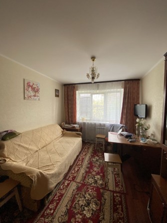 Продаж кімнати , Берлінського 23\8 , метро  Дорогожичі, Шевченківський - фото 1