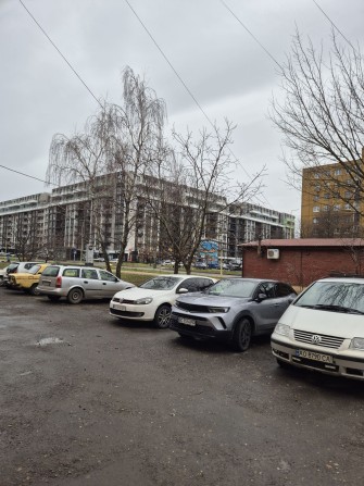 Продається  кв-ра по вул Легоцького  біля торг центру Токіо - фото 1