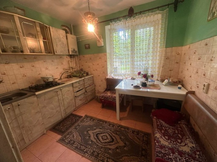 Продаж 2-кімнатної квартири в м. Ужгород, вул. Грушевського - фото 1