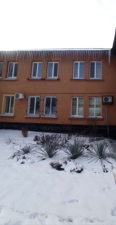 Продам гостинку  с ремонтом район ТЦ МЭТРО - фото 1